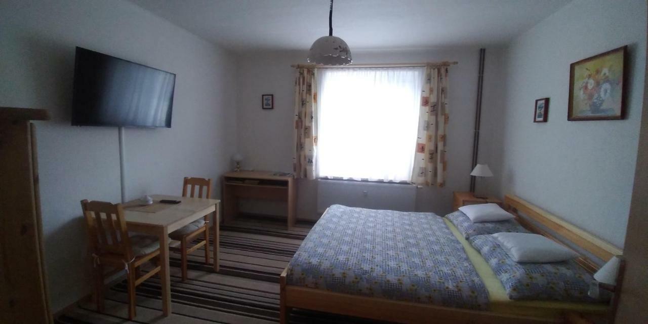 Apartman U Potoka Sadov Ngoại thất bức ảnh